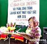 Thừa Thiên - Huế trao tặng thưởng văn học nghệ thuật 2010 